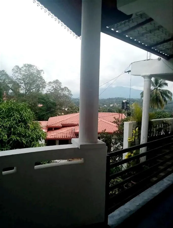 Chandi Mahal Homestay Kandy 0*,  Srí Lanka