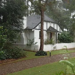 ***** Resort Lisson Grove Australia